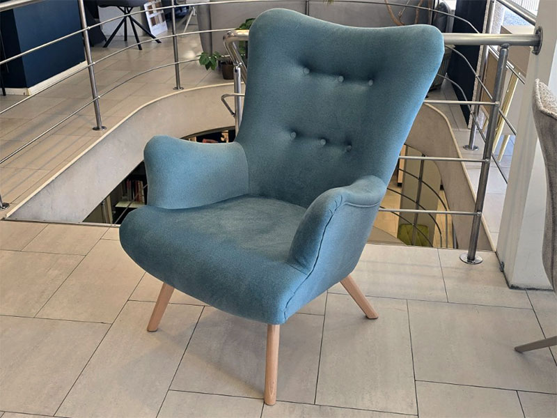 намалено кресло с flori синьо